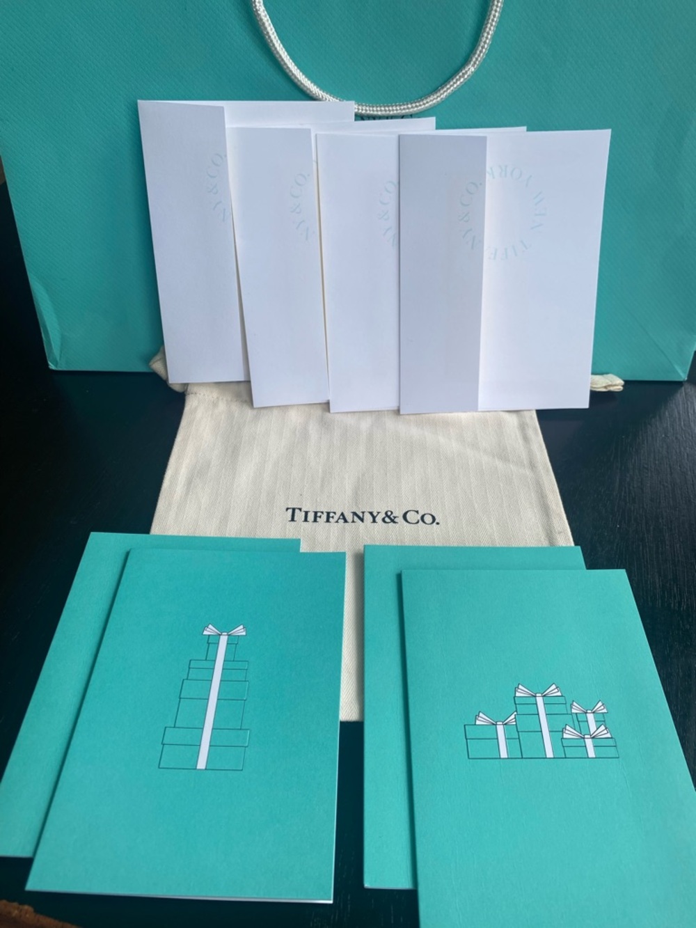 Tiffany & Co. New, set of stationary. In signature bag, 4 cards & envelopes.
